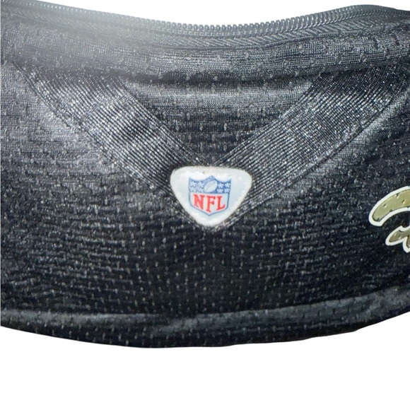 NFL New Orleans Saints Jersey  Crossbody purse  with adjustable strap NWOT - Picture 7 of 9